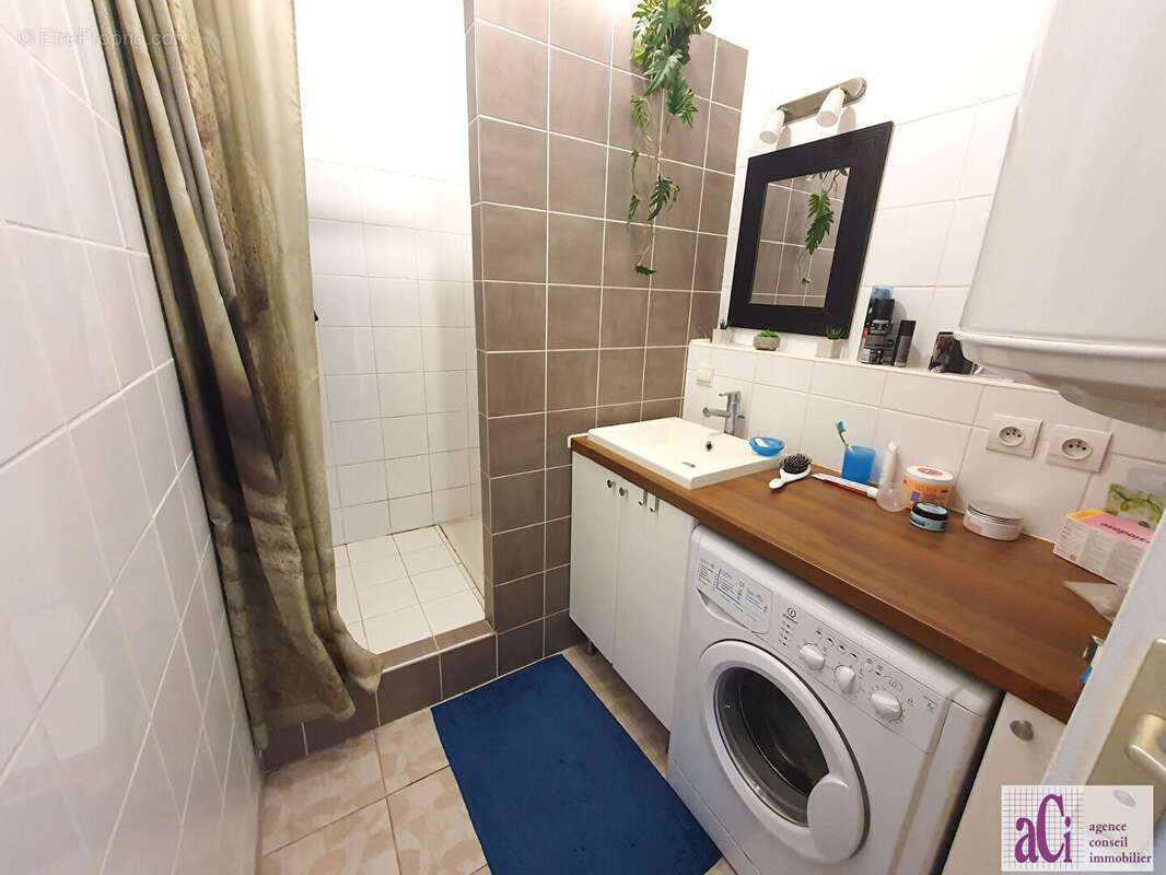 Appartement à L&#039;HAY-LES-ROSES