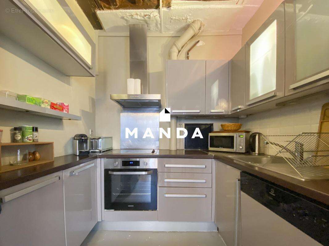 Appartement à PARIS-3E