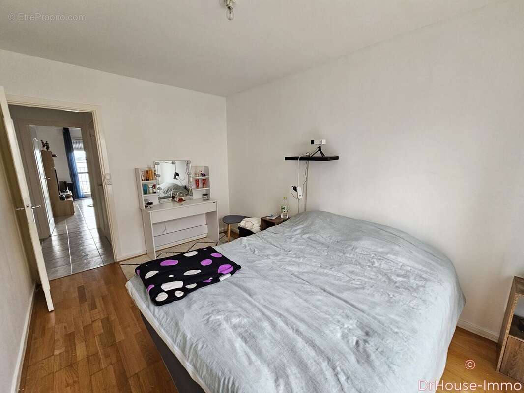 Appartement 68 m² à Saint-Andre-Les-Vergers  - photo 14
