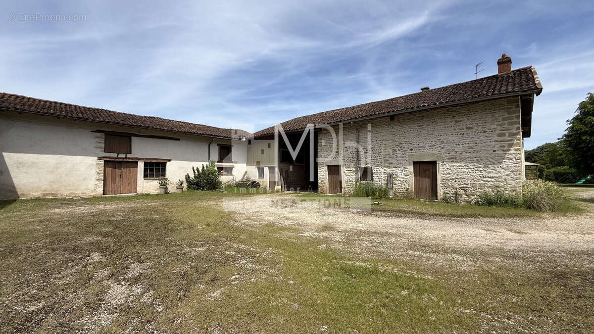 Maison à BOURG-EN-BRESSE