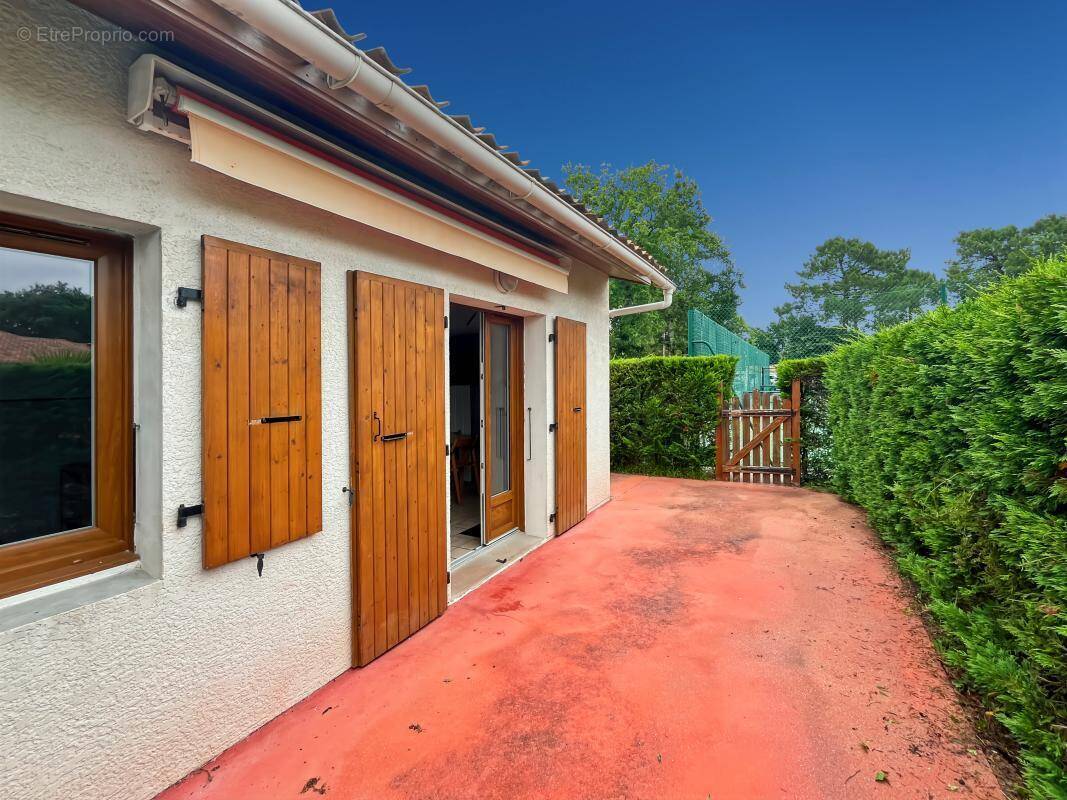 Maison à LES MATHES