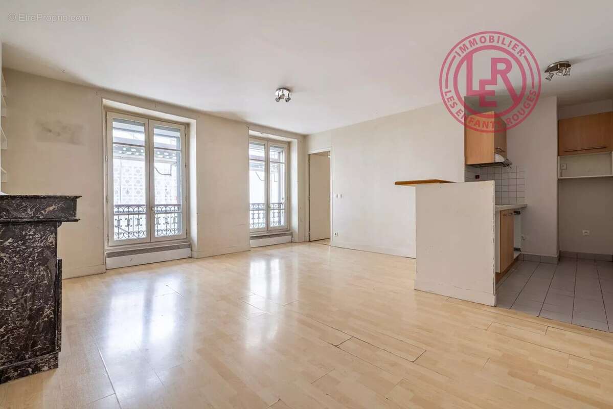 Appartement à PARIS-11E