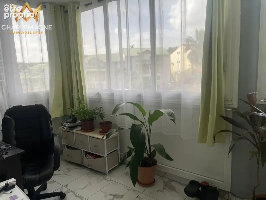 Appartement T4 à vendre Baie Mahault - photo 6