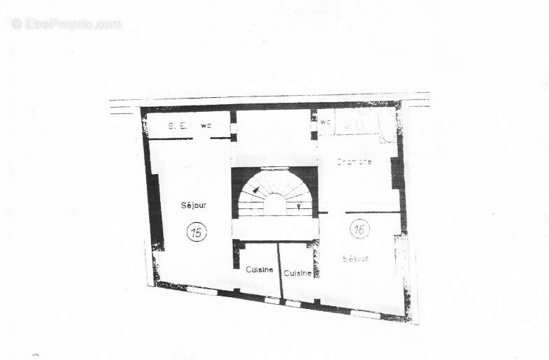 Photo 2 - Appartement à PARIS-18E