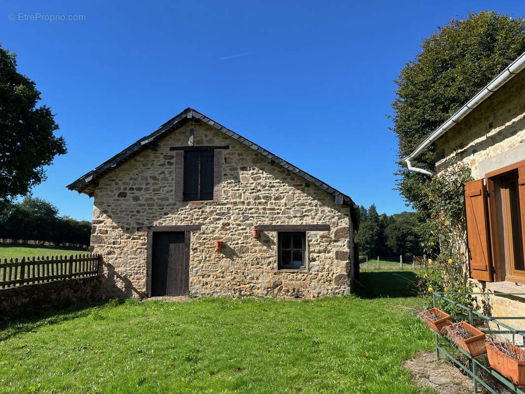 Maison à LA CROISILLE-SUR-BRIANCE