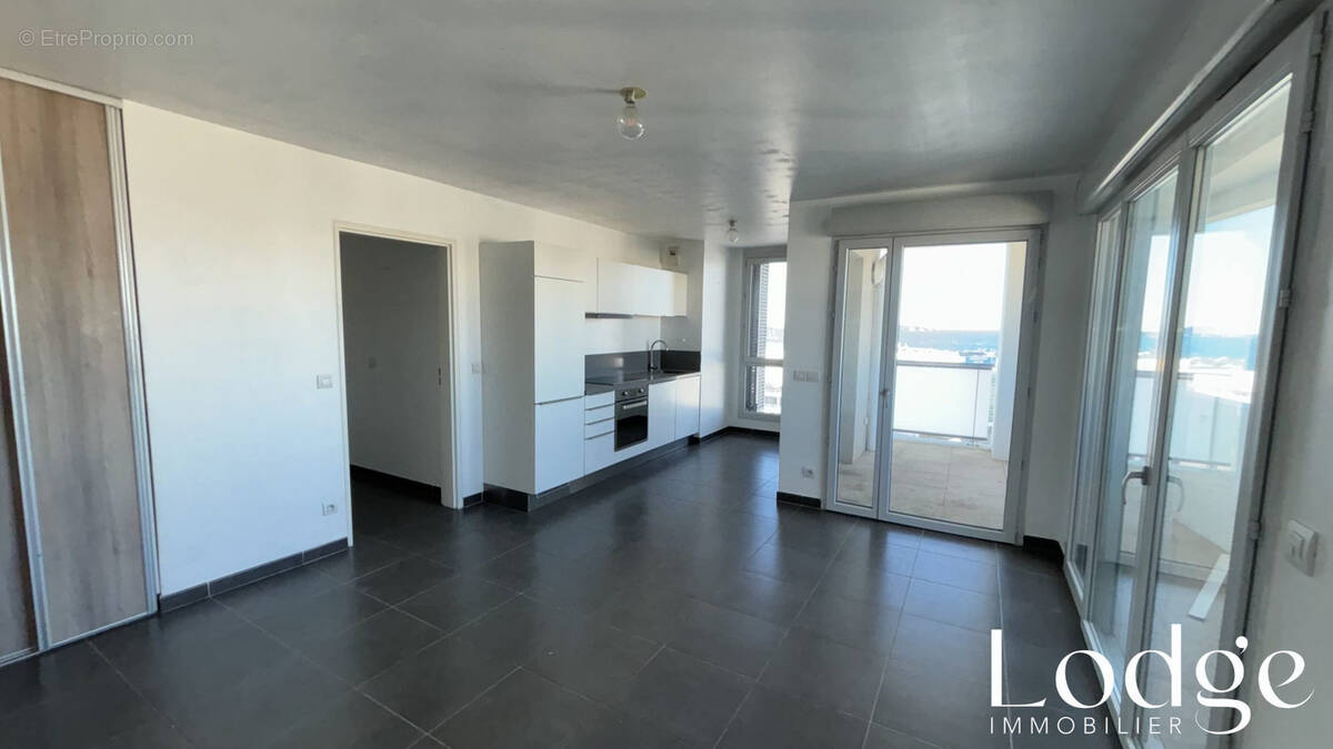 Appartement à MARSEILLE-3E