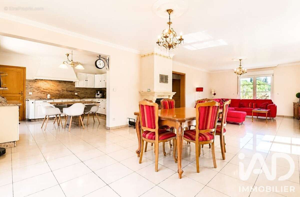 Maison 175 m² à Hombourg-Haut  - photo 6