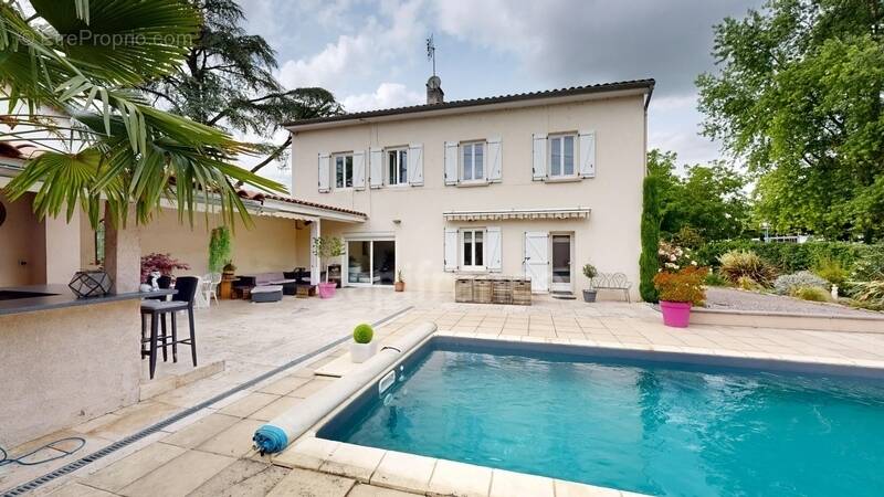 Maison à MIRIBEL