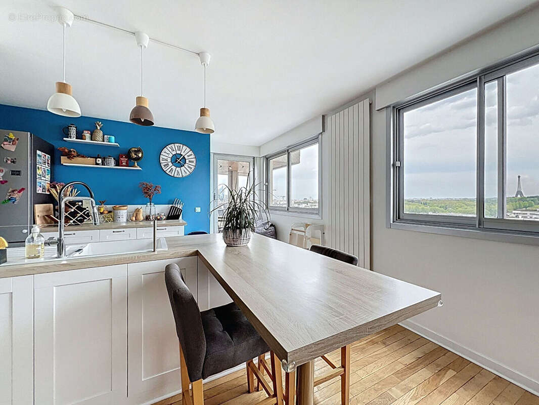 Appartement à SURESNES