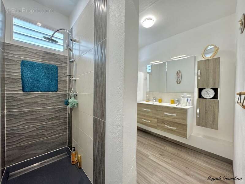 Maison à SAINTE-ANNE