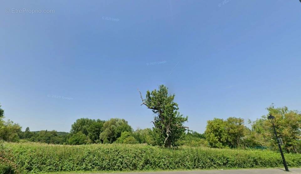 Terrain à BAULNE
