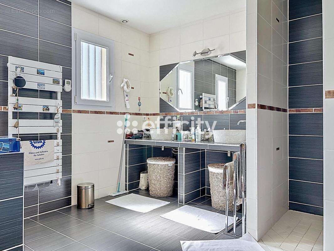 Maison à MONTRICHARD