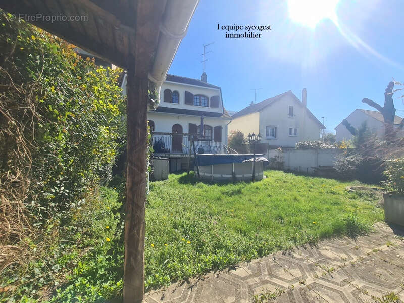 Maison à NOISY-LE-SEC