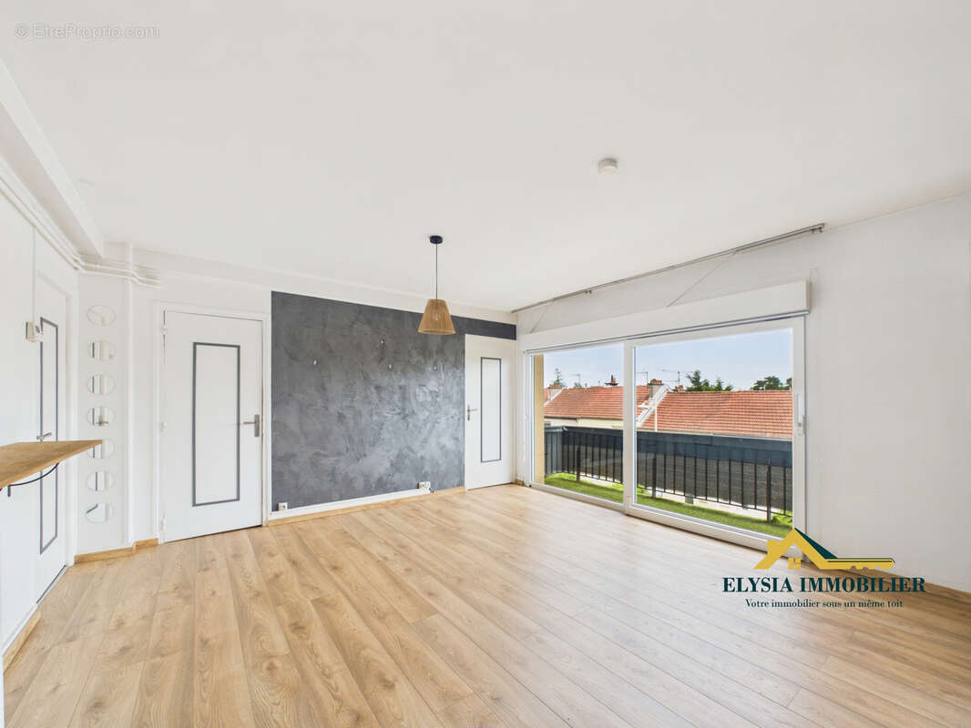 Appartement F2 47,56 m2 NANCY 54000 - photo 3