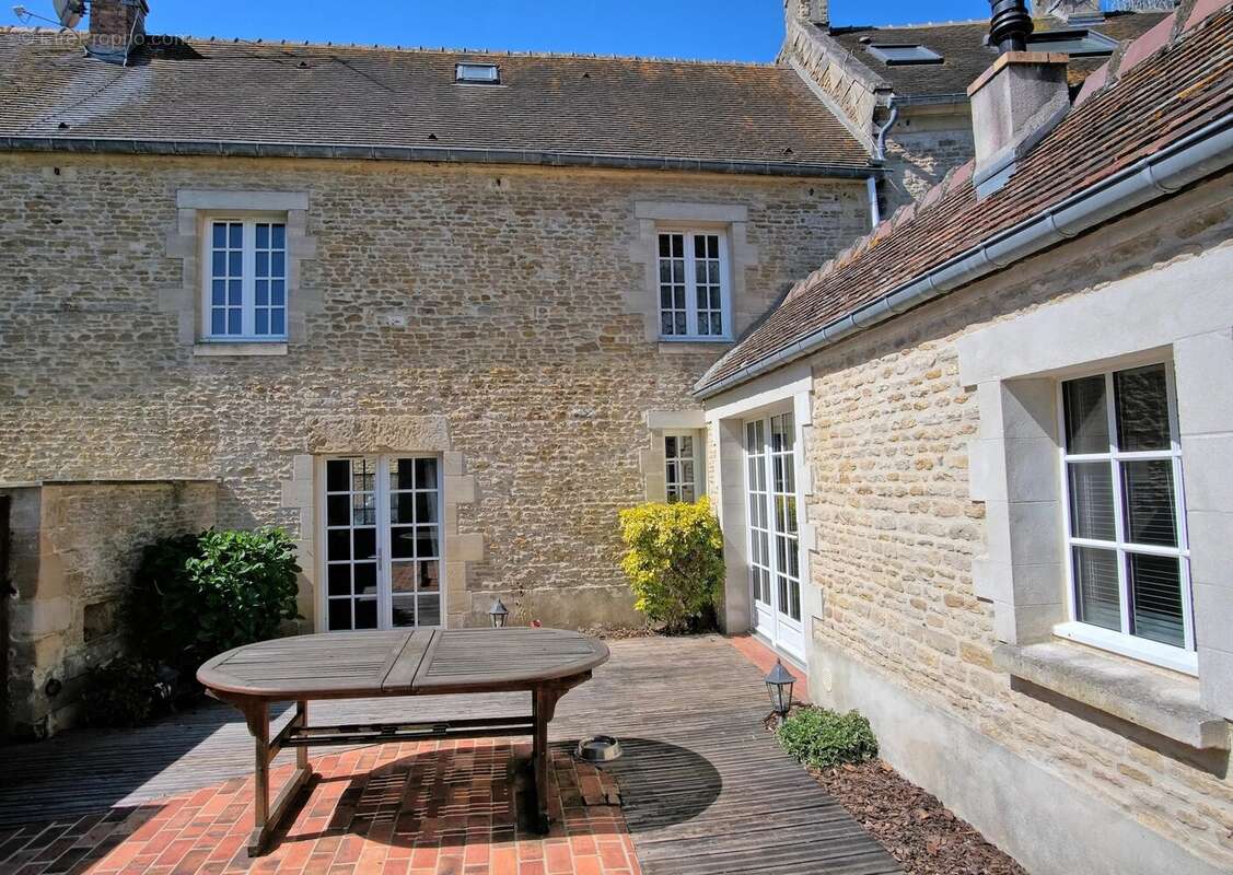 Maison à BERNIERES-SUR-MER