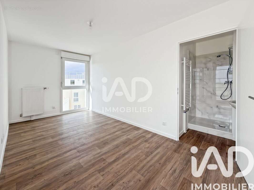 Photo 9 - Appartement à SAVIGNY-LE-TEMPLE