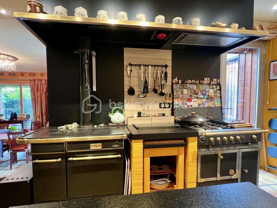 Maison à SAINT-GERMAIN-LES-ARPAJON