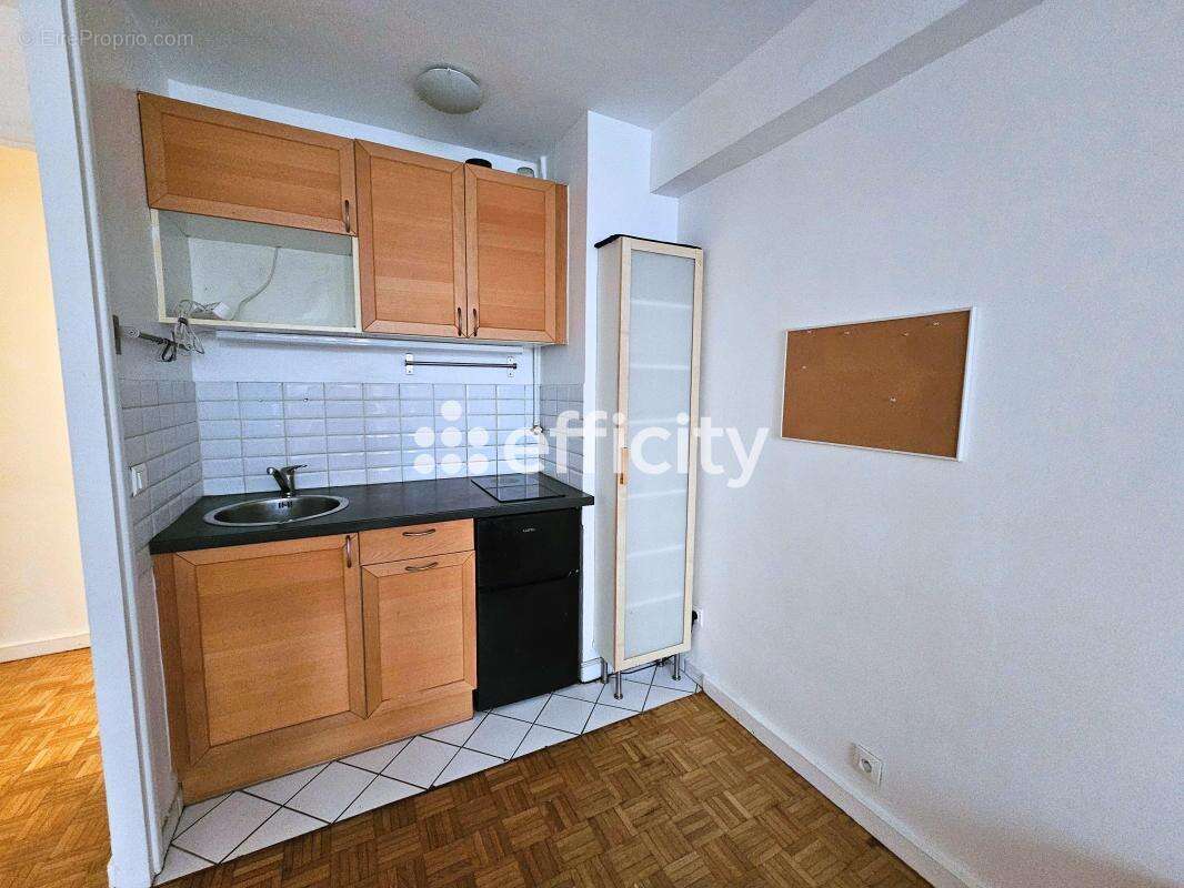 Appartement à PARIS-20E
