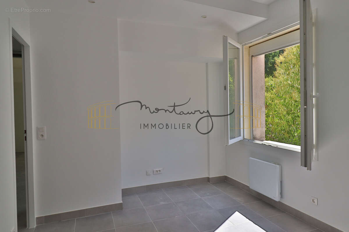 Nîmes maison de ville avec jardin, gge et studio indép - photo 3