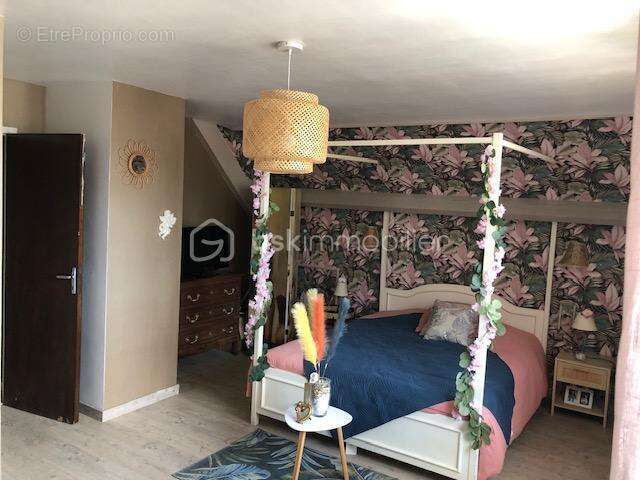 Maison à PETIT-COURONNE