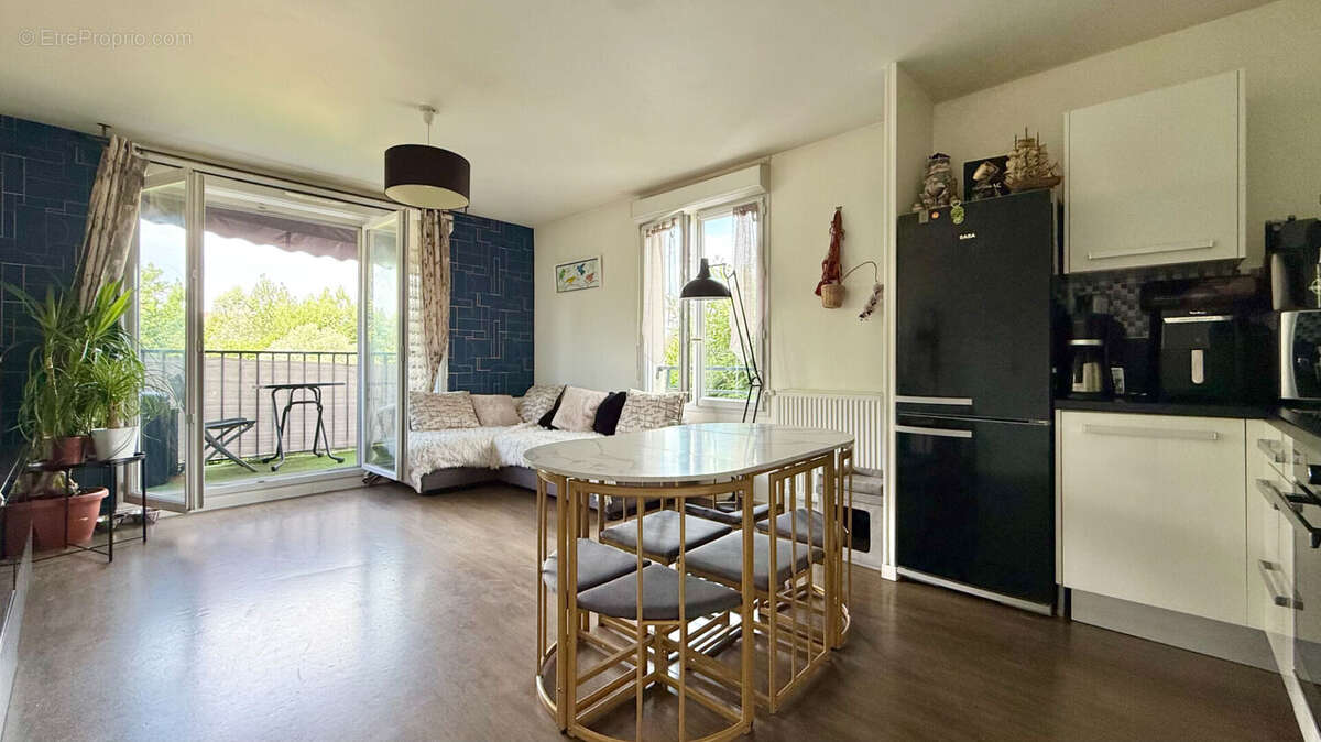 Appartement à CORBEIL-ESSONNES