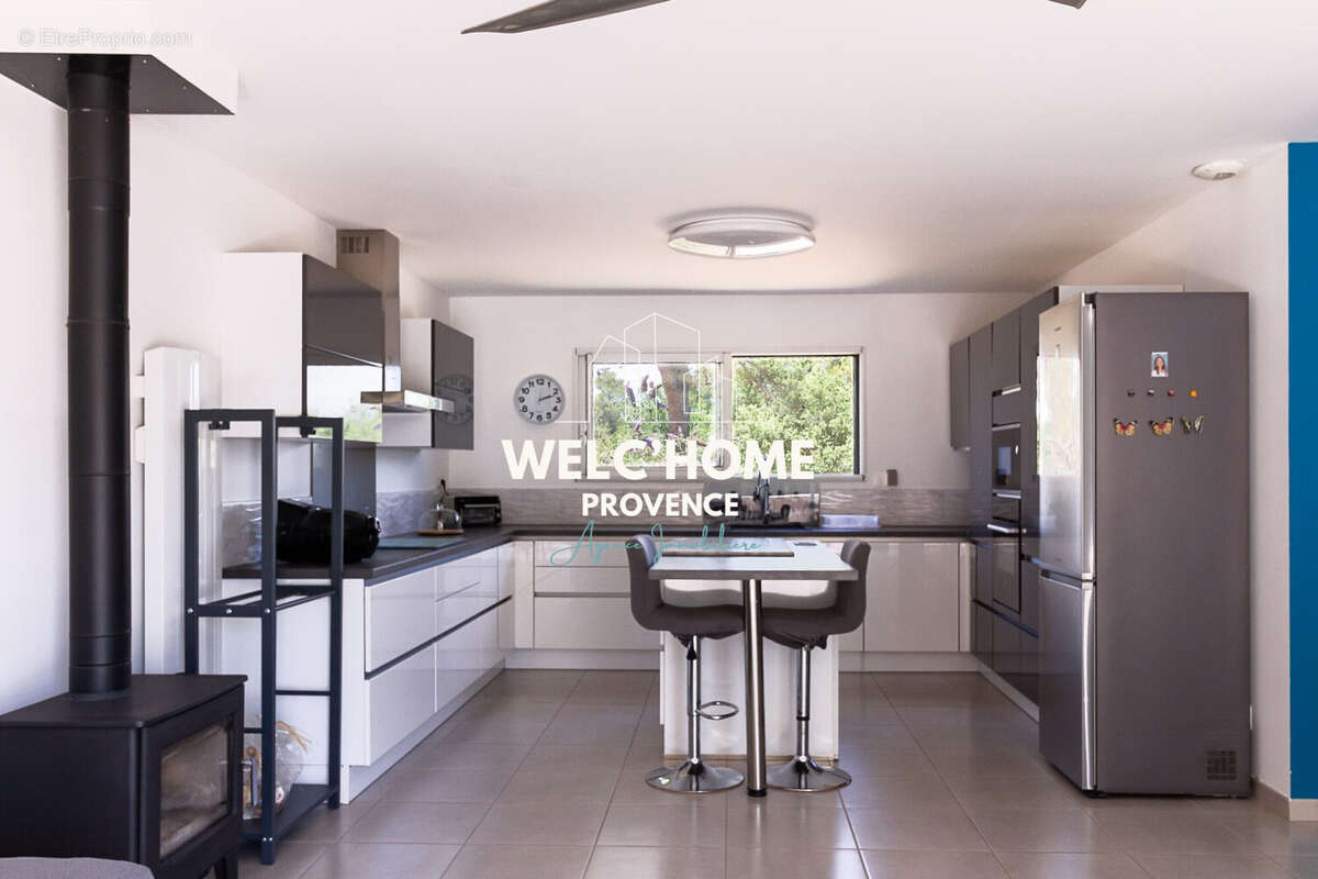 Maison à MEYRARGUES