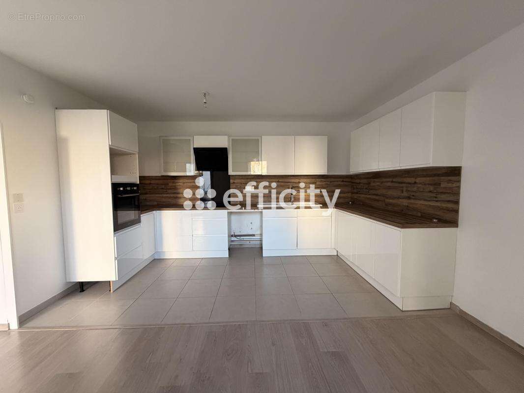 Appartement à CROIX