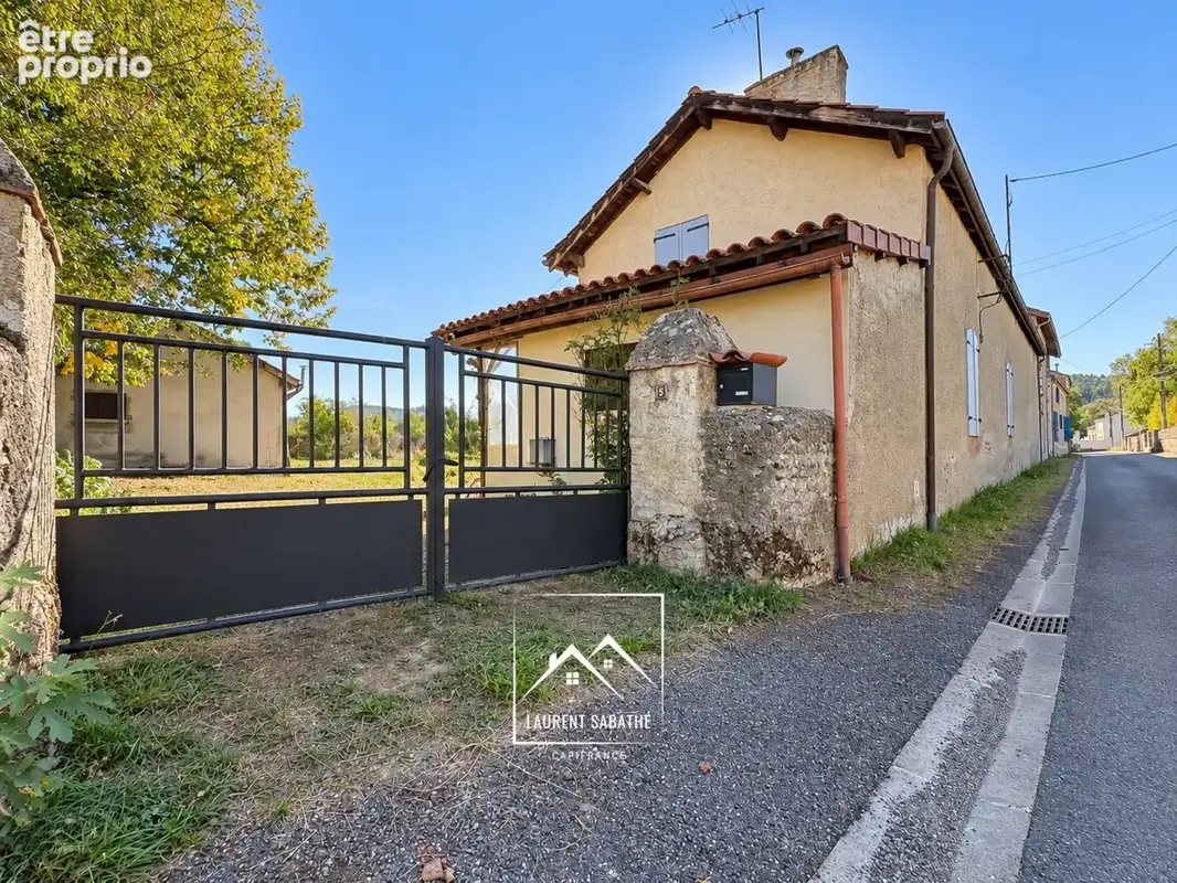 LARREULE (65) – À VENDRE – Maison ancienne rénovée de 192 m² – 4 chambres, dépendances et terrain piscinable de 2 180 m² - photo 34