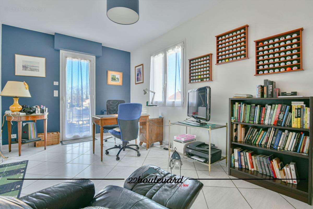 Maison 213 m² à Panazol  - photo 9