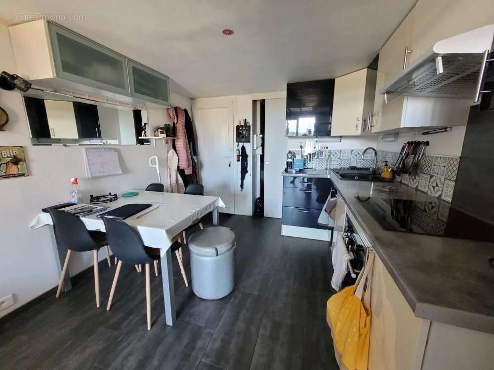 Appartement à PEYMEINADE