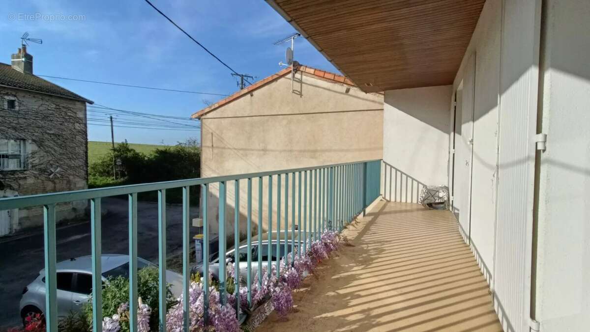 Maison à MIGNE-AUXANCES