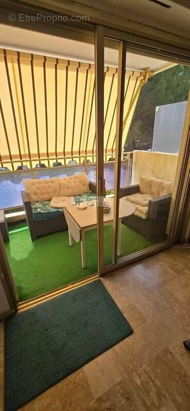 Appartement à MANDELIEU-LA-NAPOULE