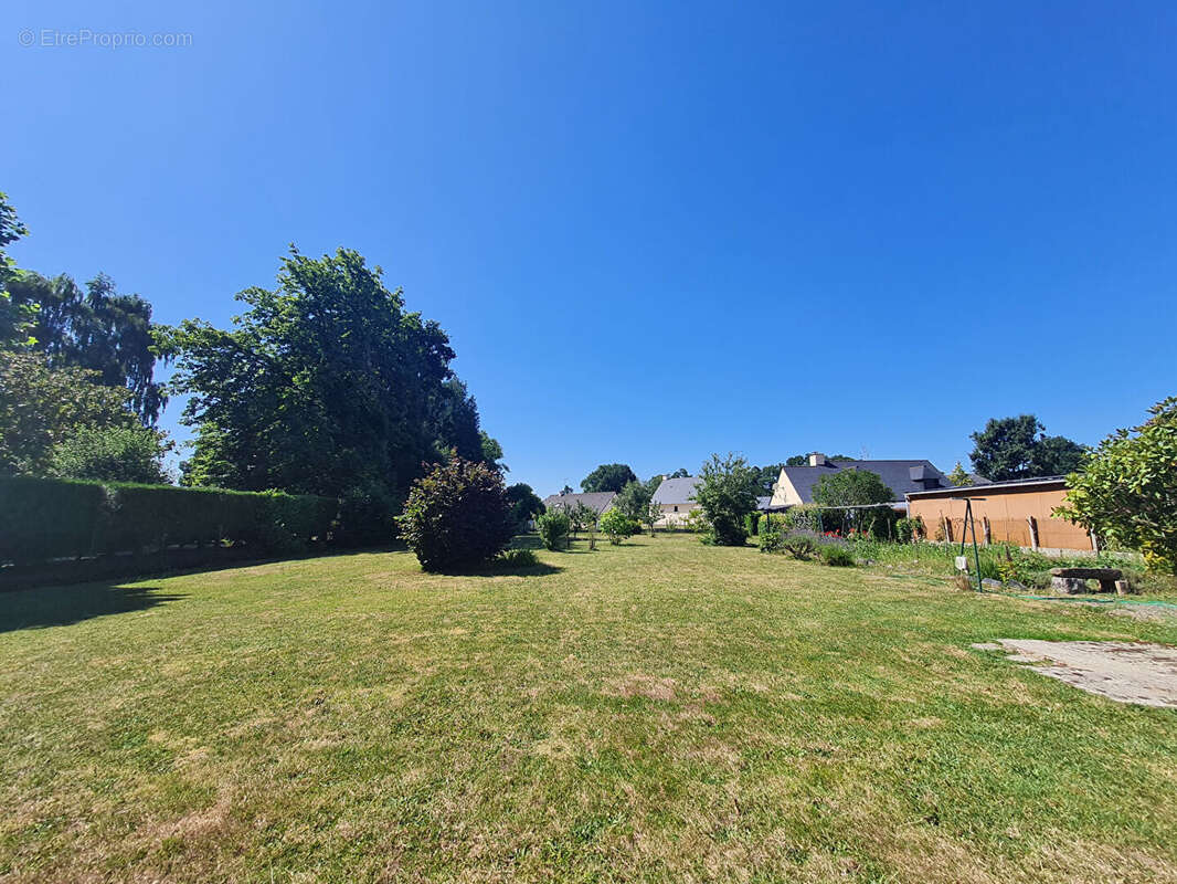 Maison à SAINT-AUBIN-DU-CORMIER