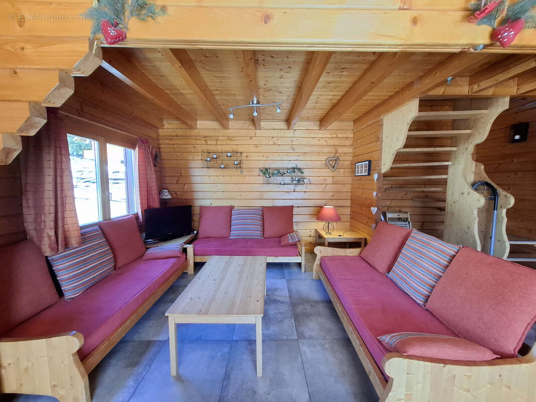 Maison à LES AVANCHERS-VALMOREL