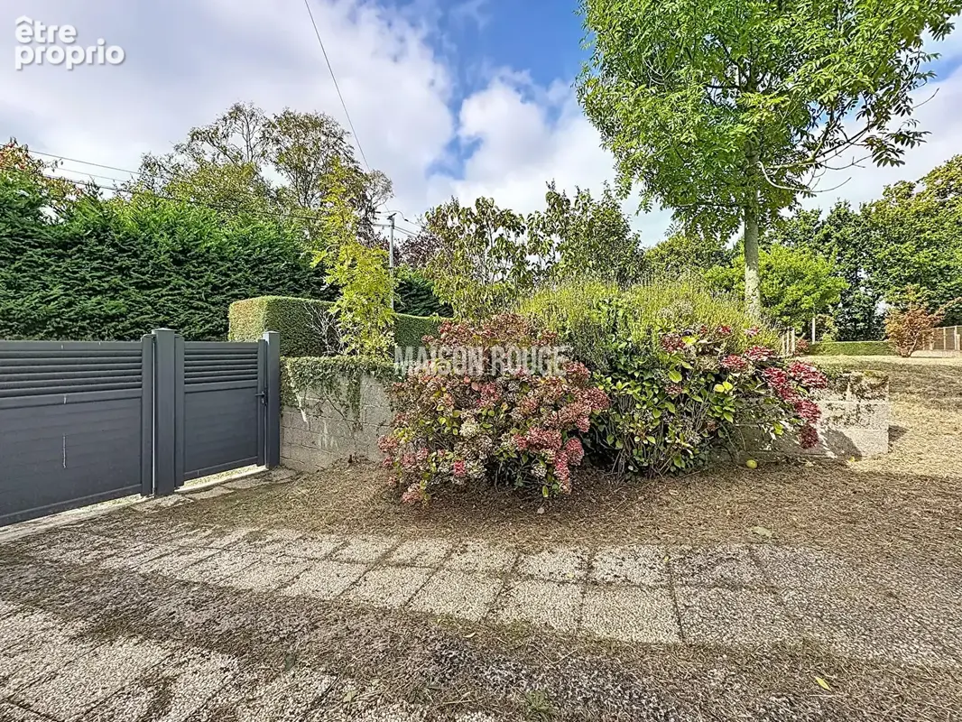 Maison totalement à rénover avec beau potentiel , 5 chambres et terrain de 750 m² à Étables-sur-Mer - photo 24