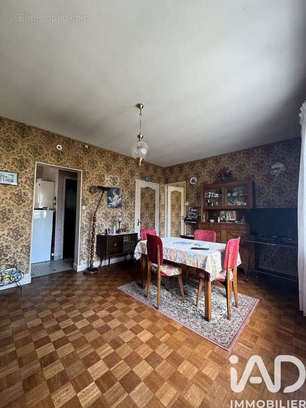 Photo 4 - Maison à DUN-SUR-AURON