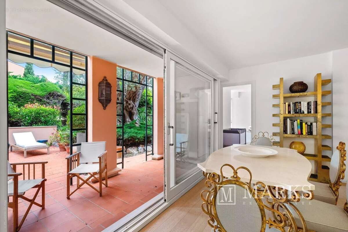 Généreux appartement de 3 chambres en rez-de-jardin - photo 10