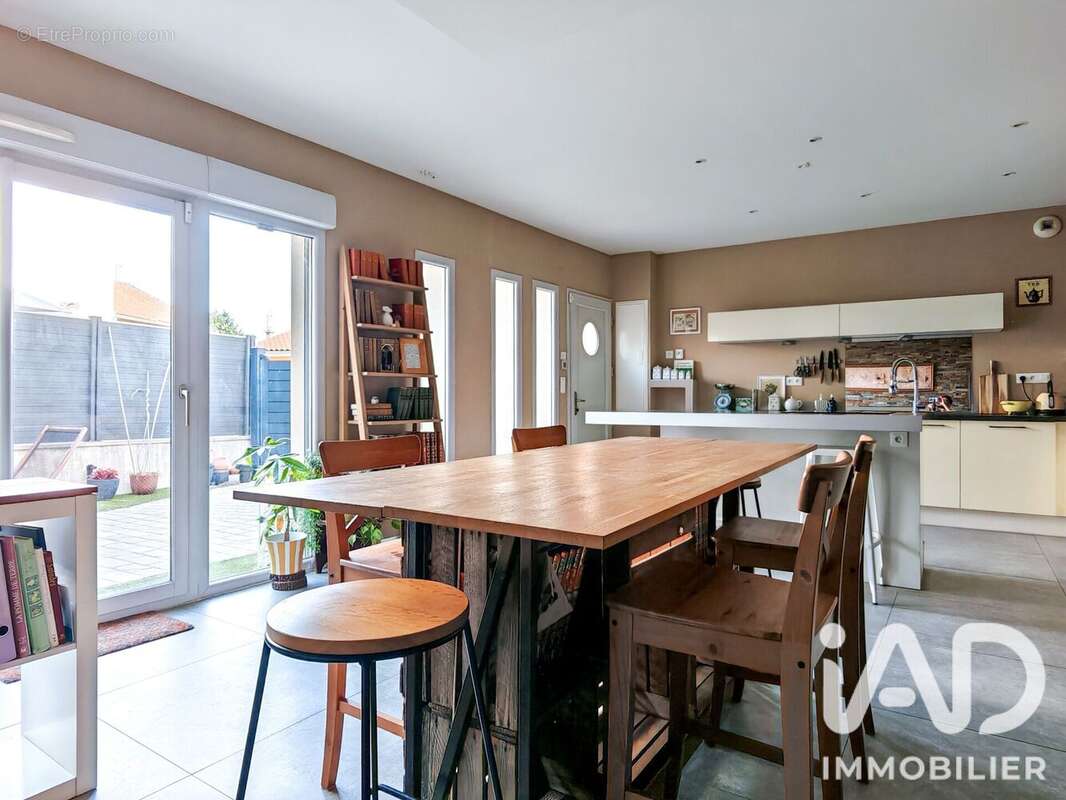Maison 128 m² à Miribel  - photo 4