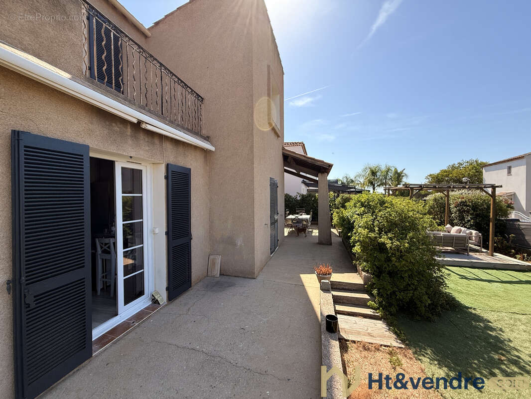 Maison à HYERES