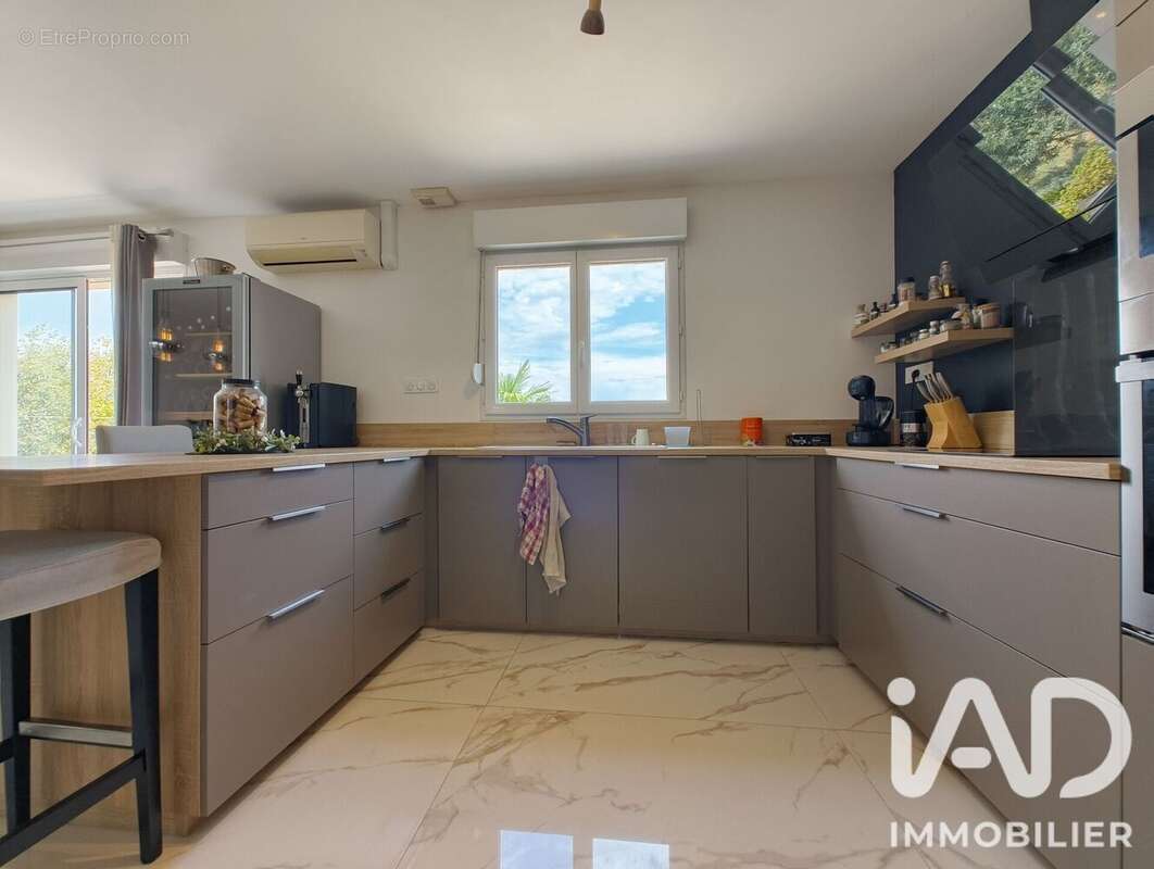 Maison 112 m² à Combronde  - photo 9