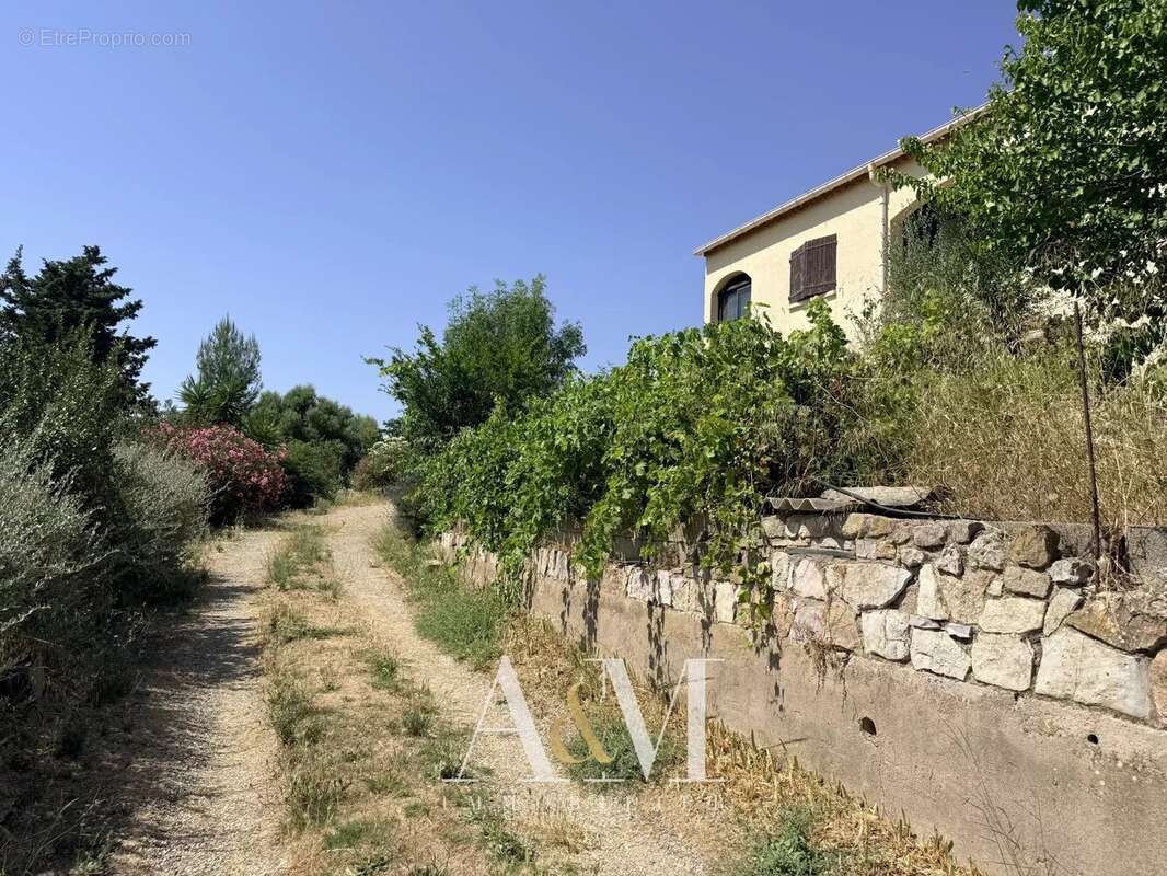 Maison à VILLEVEYRAC