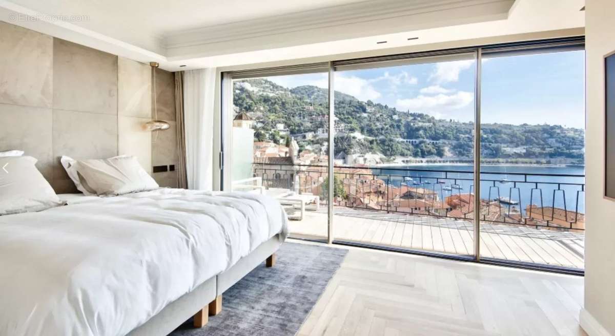 Appartement à VILLEFRANCHE-SUR-MER