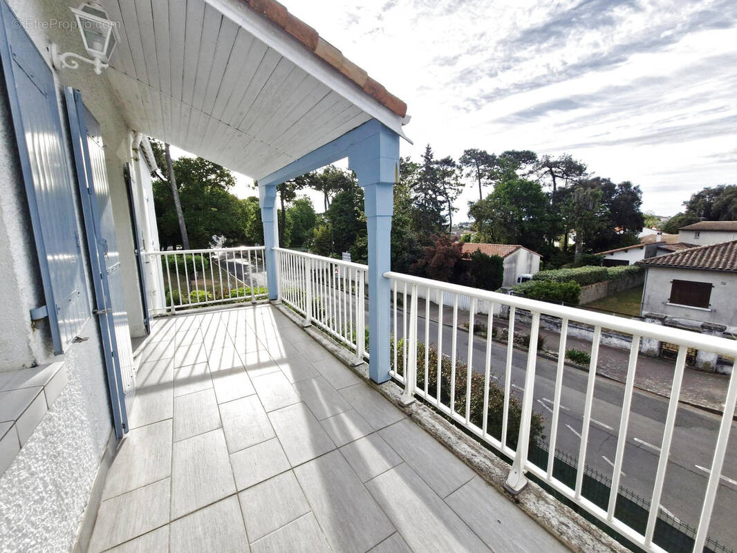 Appartement à MESCHERS-SUR-GIRONDE