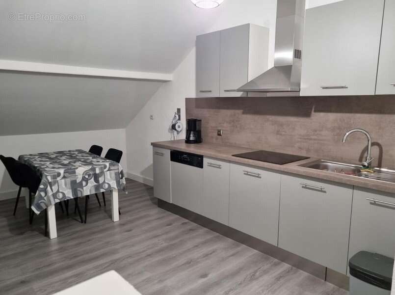 Appartement à VETRAZ-MONTHOUX