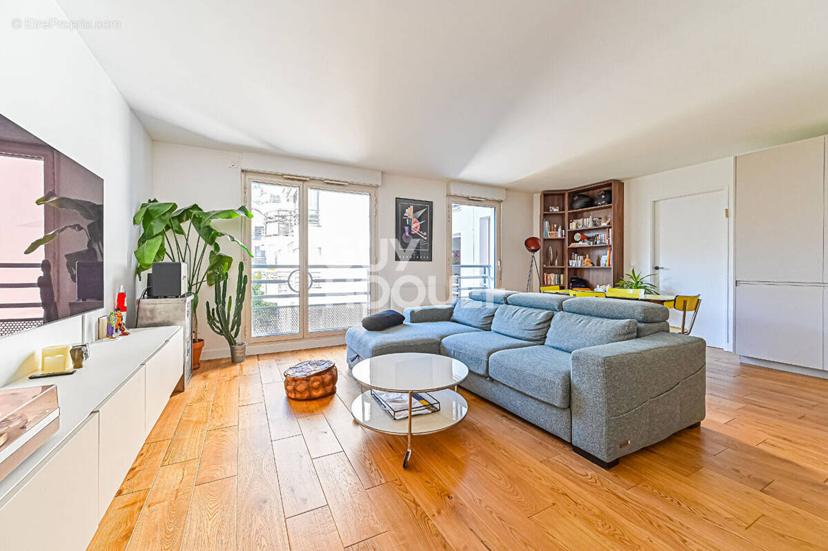 Appartement à PARIS-20E
