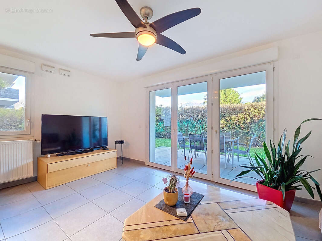 Appartement à MEYLAN