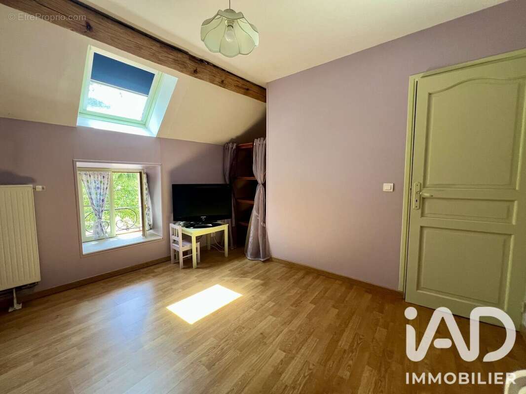 Maison 118 m² à Saint-Martin-Des-Champs  - photo 7
