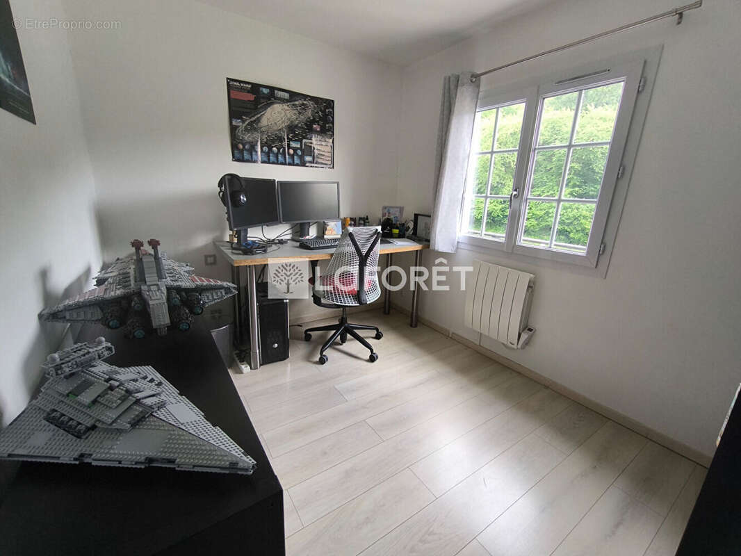 Maison à SAINT-LEGER-DU-BOURG-DENIS