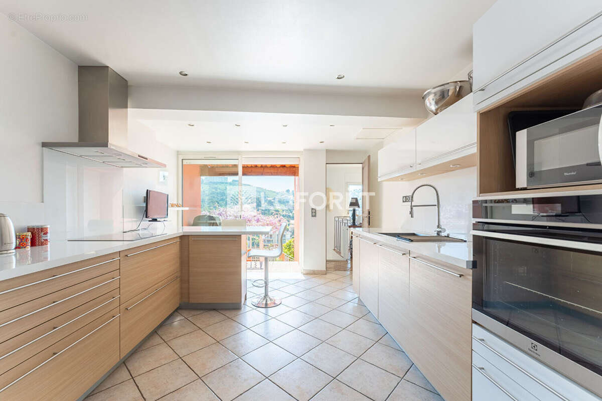 Maison à MARSEILLE-7E