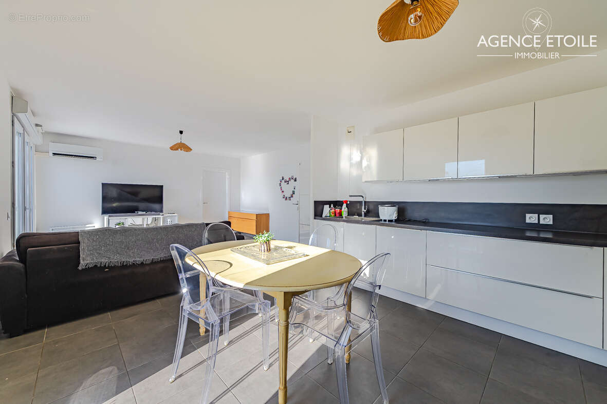 Exclusivité   Appartement T4 lumineux, dernier étage, terrasse 23 m2   Les Camoins - photo 5
